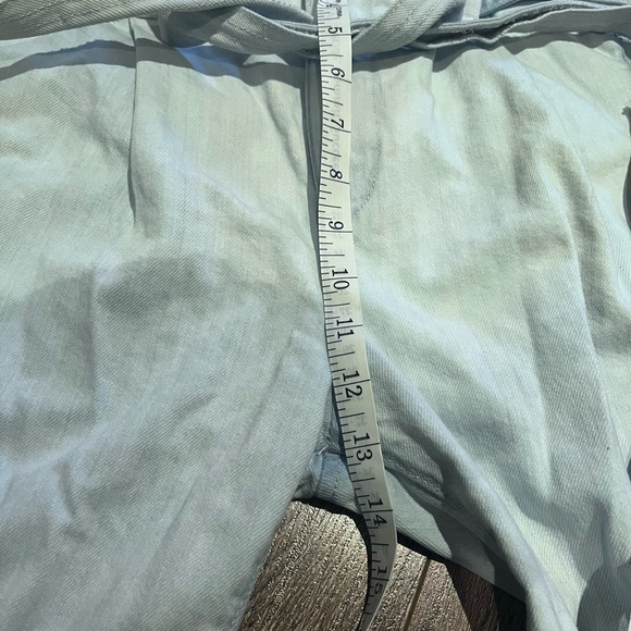 SUSIE Paperbag High Rise
Jeans by DL1961 size 25 - Picture 11 of 12